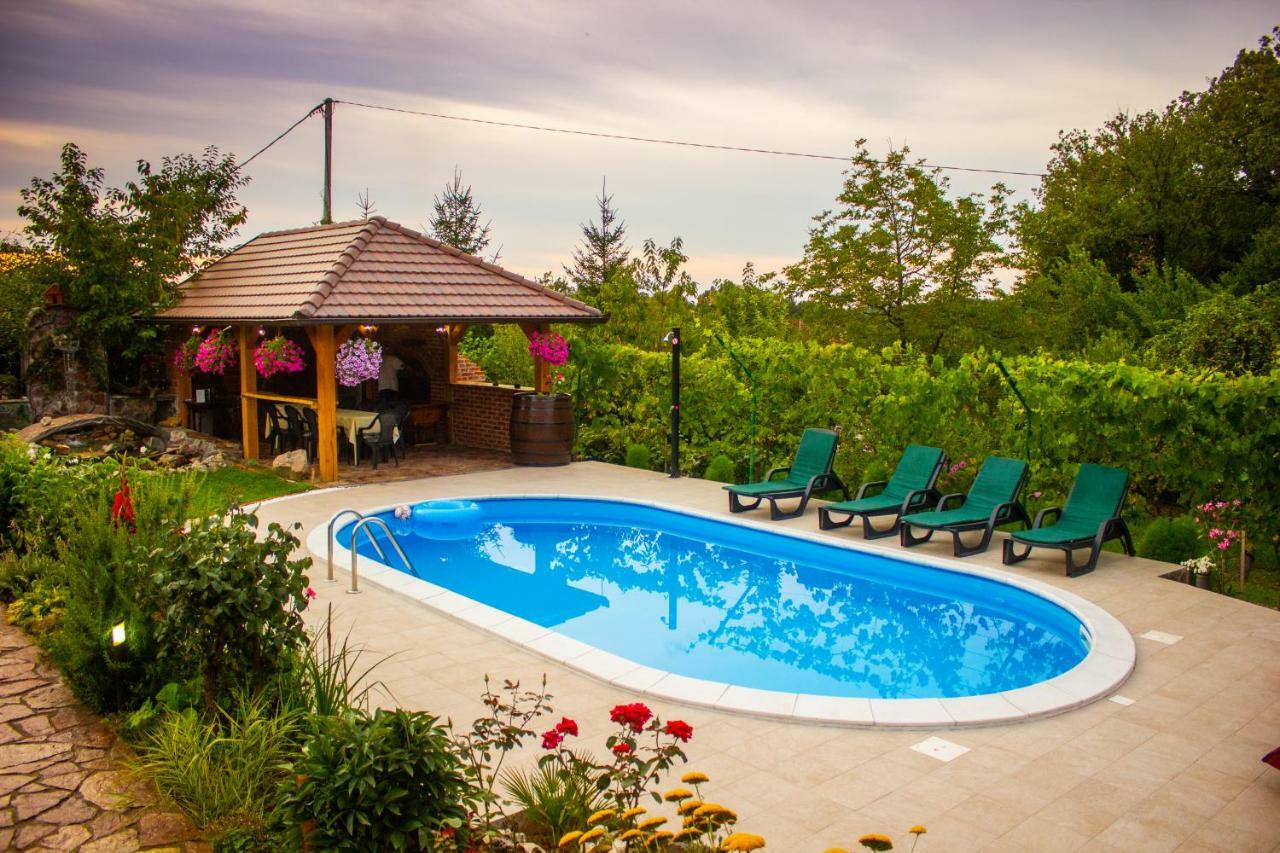 Villa Katarina With Pool Banja Luka Exterior photo
